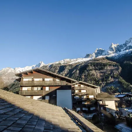 Au Pied Des Pistes Avec Superbe Vue Et Parking Prive - Fr-1-343-217 *