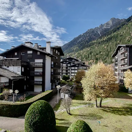 Au Pied Des Pistes Avec Superbe Vue Et Parking Prive - Fr-1-343-217 Lejlighed Chamonix